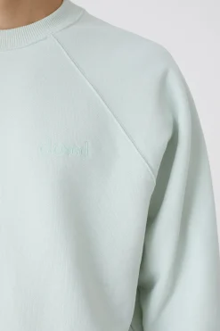 Basic Crewneck A Logo Closed