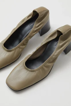 Chaussures A Talon En Cuir