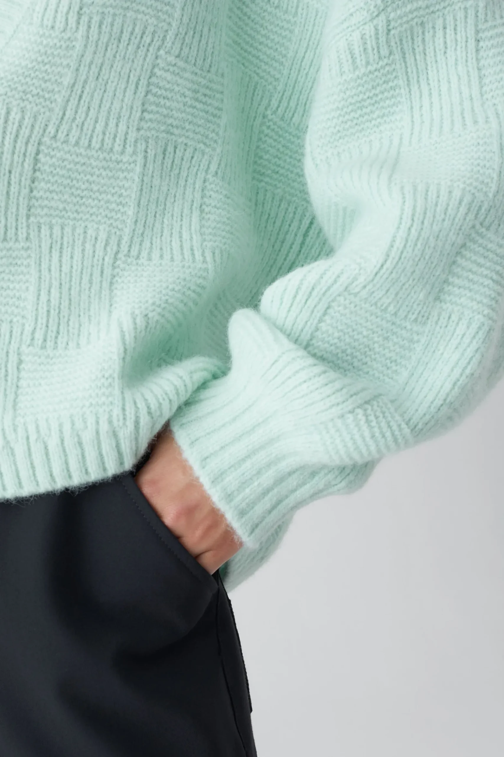 Laine Pullover En V