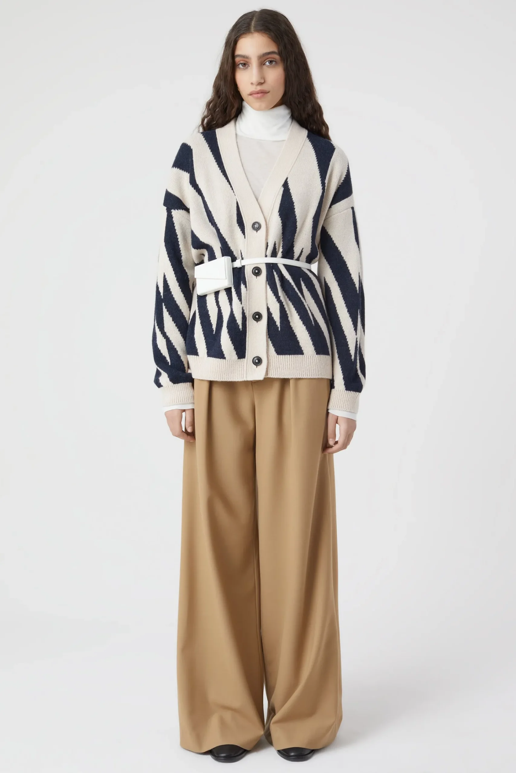 Relaxed Cardigan