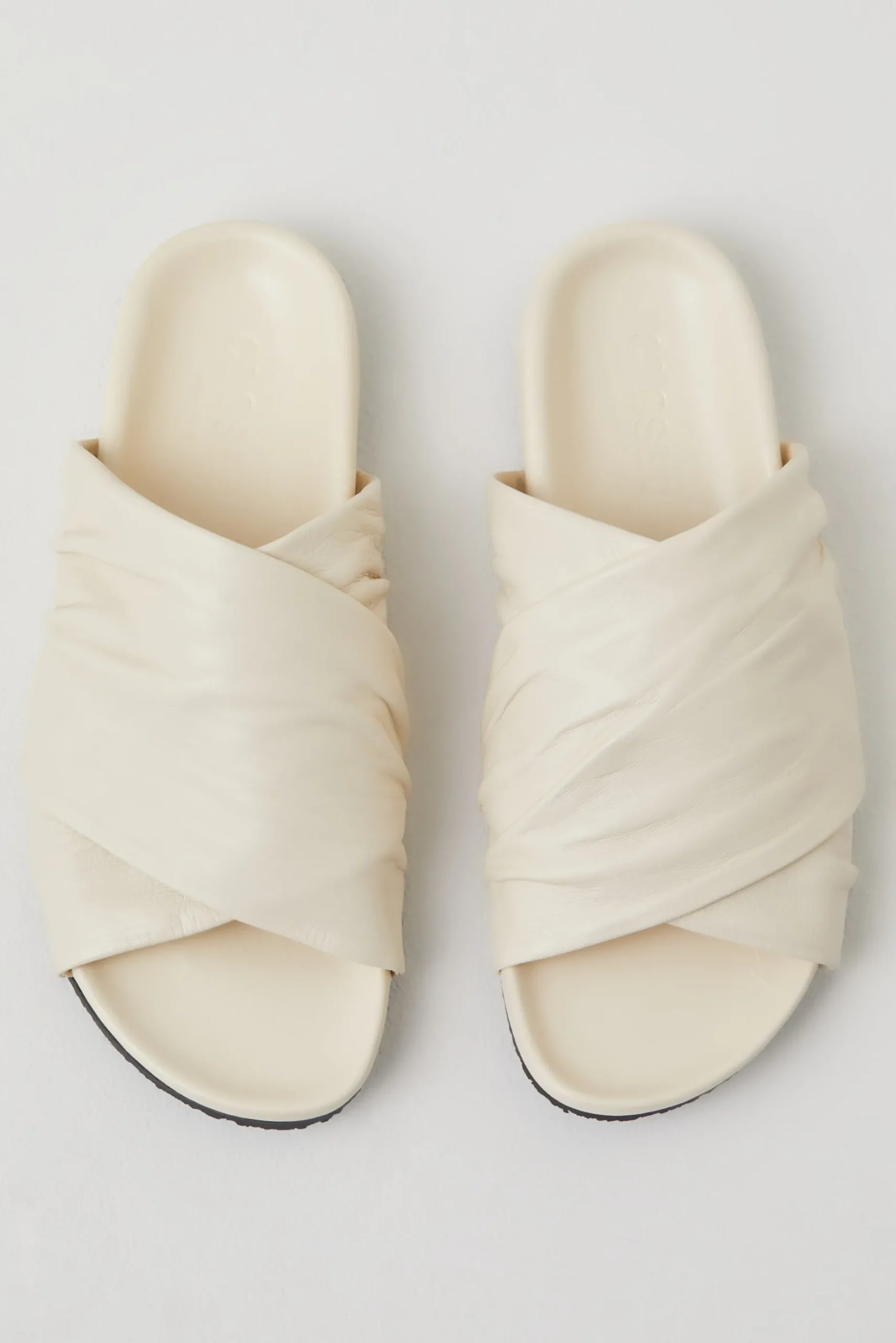 Sandales A Brides Croisees