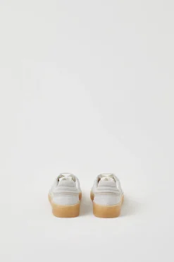 Sneaker Basses
