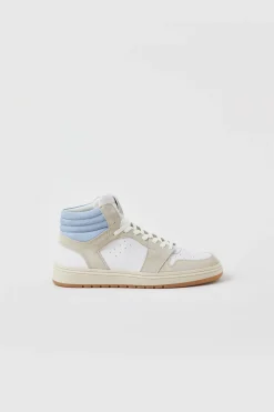 Sneaker High