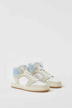Sneaker High