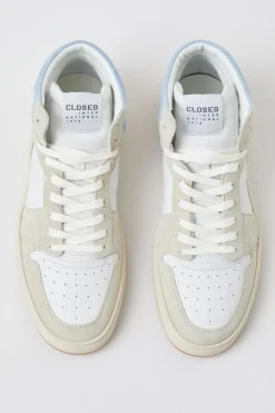 Sneaker High