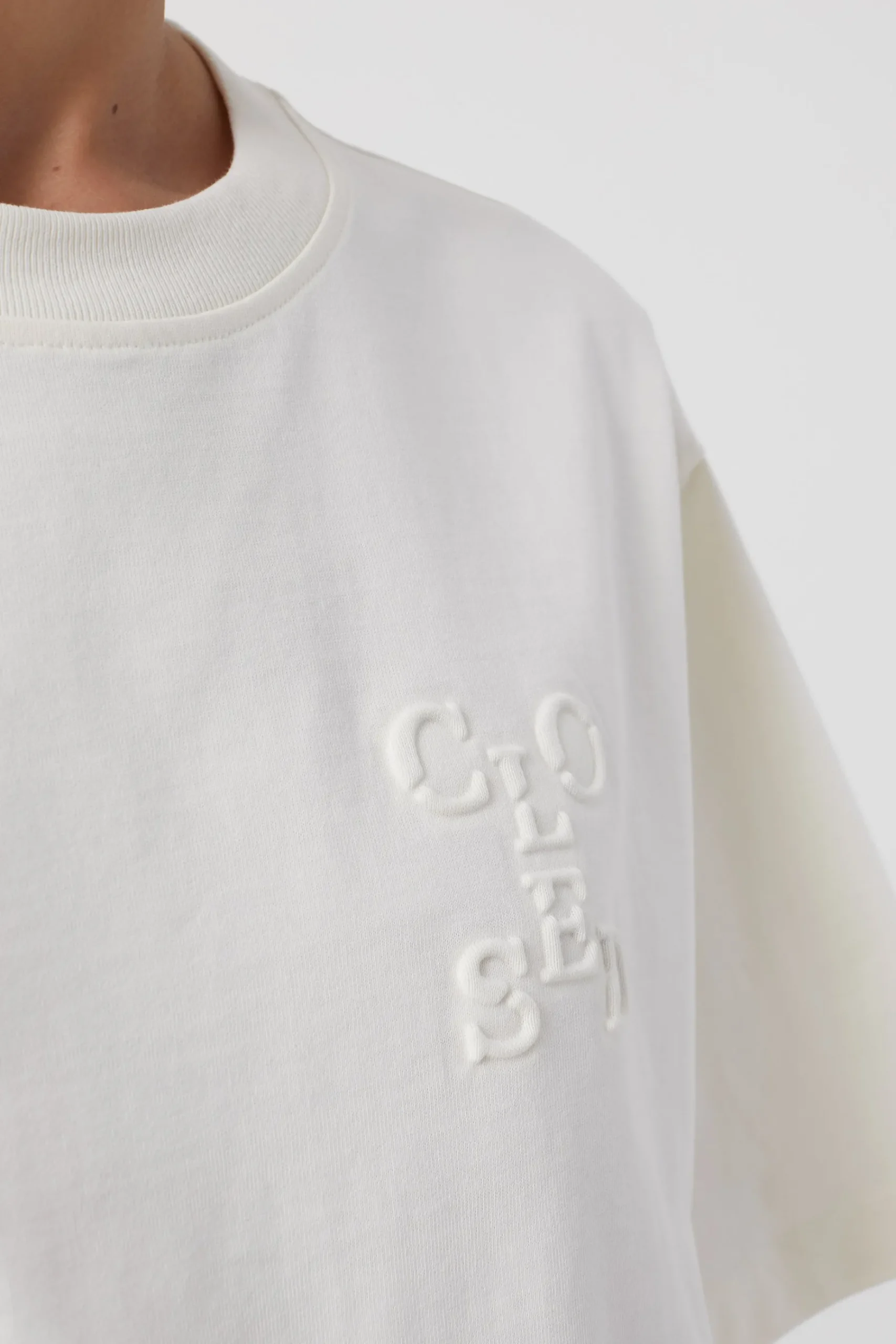T-Shirt A Logo
